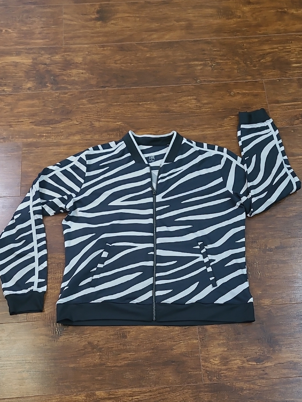 Tail Golf Black & White Zebra Print Bomber Jacket Size Large.